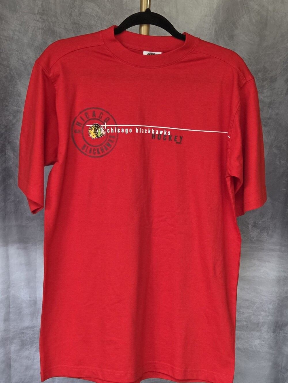 Official Licensed NHL Chicago Blackhawks Hockey T-Shirt Size S - NWOT